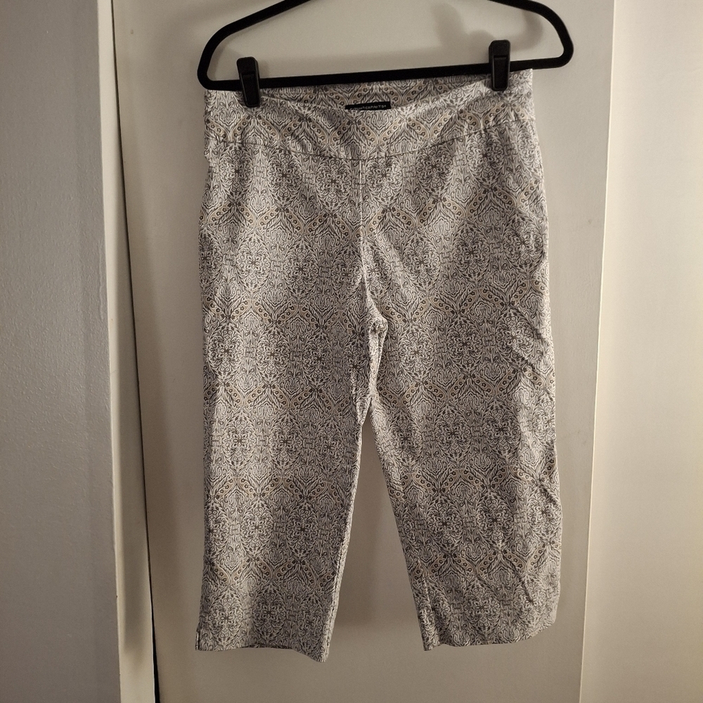 Counterparts Patterned Gray And Tan Women's Cropped Stretch Pants